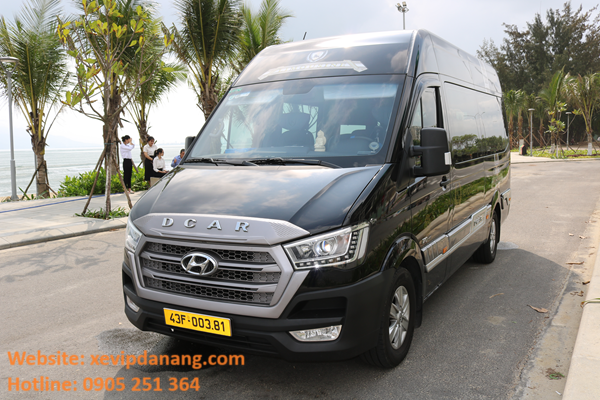 thue-xe-vip-limousine-12-cho-da-nang-hue-hoi-an-(1)