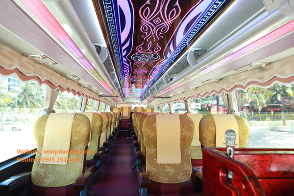 thue-xe-vip-limousine-28-cho-tai-da-nang-(3)