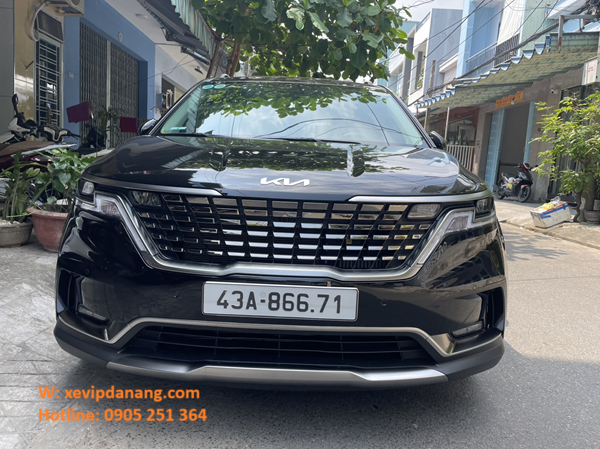 xe-kia-carnival-7-cho-da-nang-di-hue-hoi-an-(1)