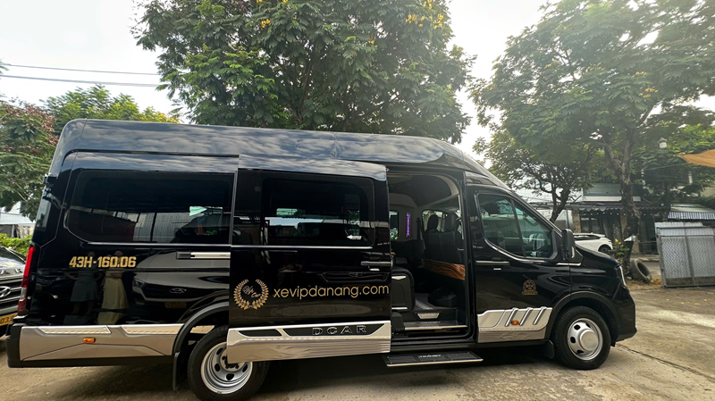 xe-limousine-9-cho-da-nang-quy-nhon-(7)
