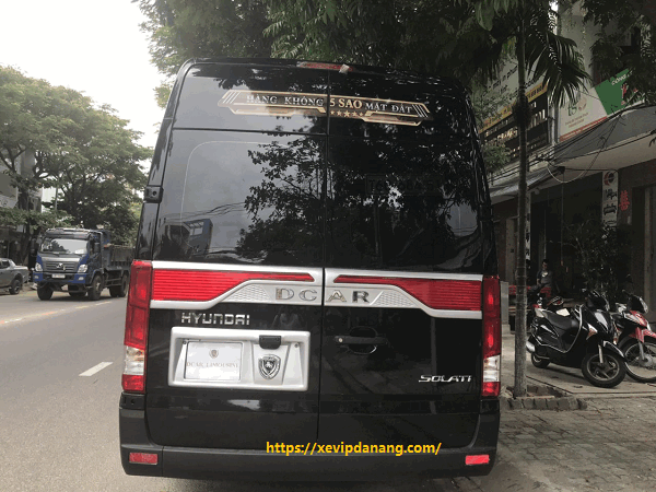 xe-limousine-da-nang-cho-thue-(3)