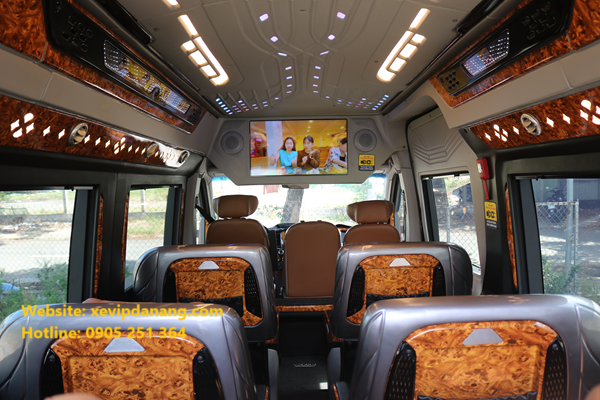 xe-limousine-danang-cho-thue-xe-9-cho-(3)