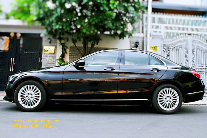 Cho thuê xe Mercedes-Benz C250 tự lái tại Đà Nẵng Hội An