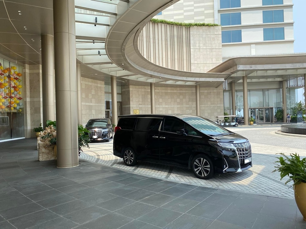 Xe Toyota Alphard Đà Nẵng VIP responsive slider