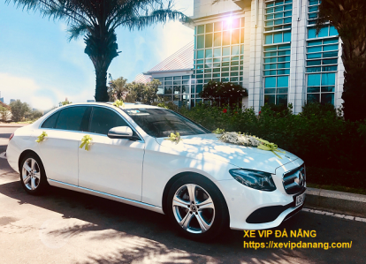 Cho thuê xe hoa Mercedes-Benz E200 rước dâu tại Đà Nẵng Cho thuê xe hoa Mercedes-Benz E200 rước dâu tại Đà Nẵng