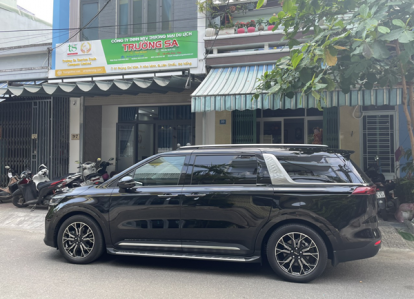 Thuê xe Kia Carnival Đà Nẵng Huế 1 ngày giá rẻ  Thuê xe Kia Carnival Đà Nẵng Huế 1 ngày giá rẻ