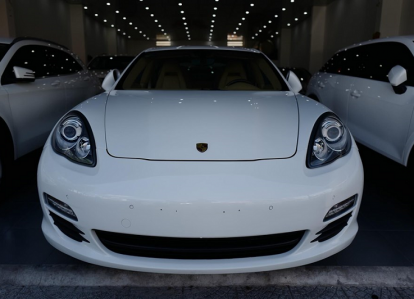 THUÊ XE VIP PORSCHE PANAMERA TẠI ĐÀ NẴNG THUÊ XE VIP PORSCHE PANAMERA TẠI ĐÀ NẴNG