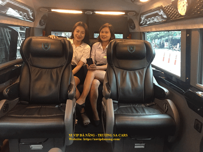 cho-thue-xe-dcar-limousine-9-cho-tai-da-nang-hoi-an-(2)