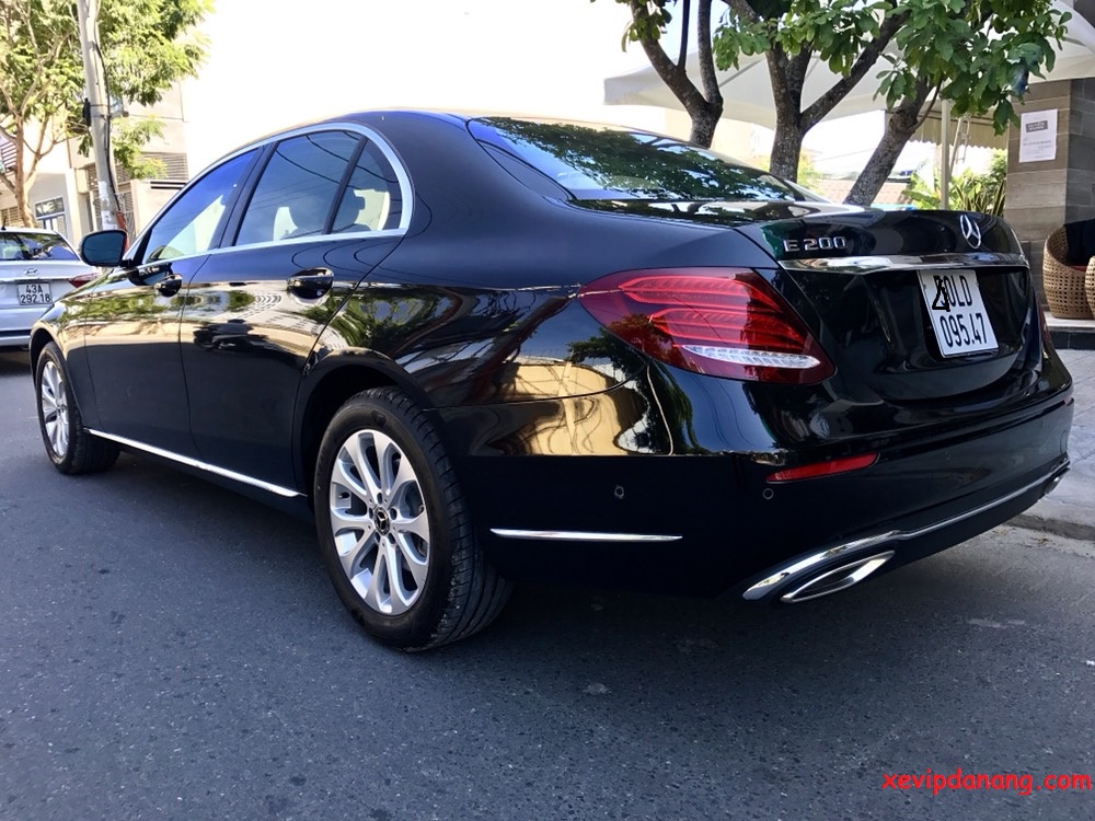 Cho thuê xe VIP Mercedes E200 tại Đà Nẵng