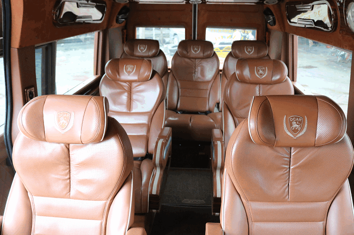 thue-xe-9-cho-da-nang-dcar-limousine-ford-(2)