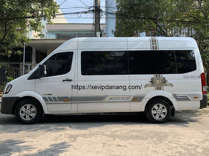 thue-xe-9-cho-dcar-solati-limousine-tai-da-nang