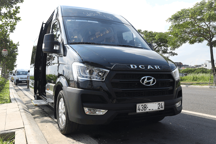 thue-xe-limousine-12-cho-tai-da-nang